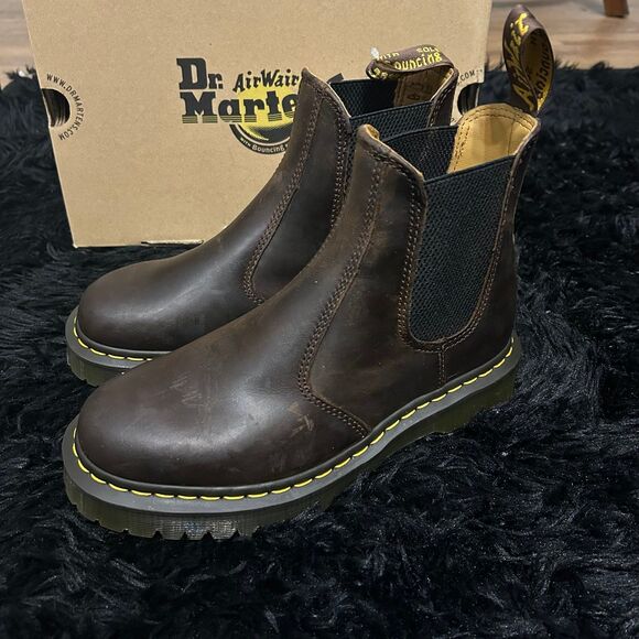 Dr. Martens Shoes - DR MARTENS 27896 leather ankle Chelsea boots booties shoes women’s 9 new